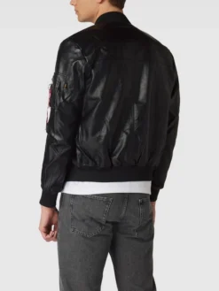 Alpha Industries Jacke Mit Label-Details - Schwarz -WELLENSTEYN Verkäufe 6sol8cqm71658hpn6gpl2dhiah5jgipi858l4dikal7lajqm9pakaiqb6l1kme1m9d64ijid8da48j9g6ko3go9k68sm8c3174qj0phk70p36e1l68o64or3cormaob661j66cg