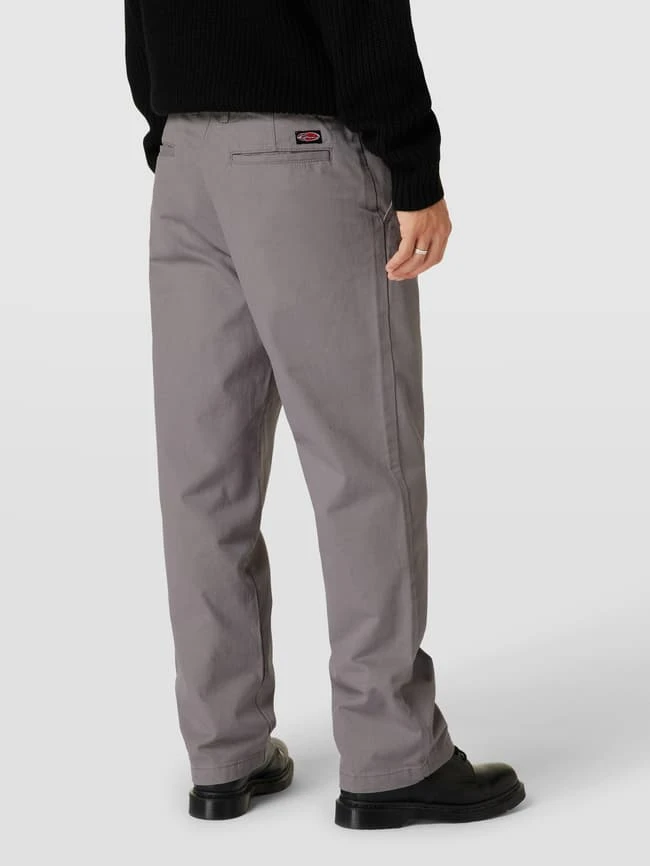 REVIEW Hose Mit Label-Patch - Graphit 5 REVIEW Hose Mit Label-Patch - Graphit – Bild 5