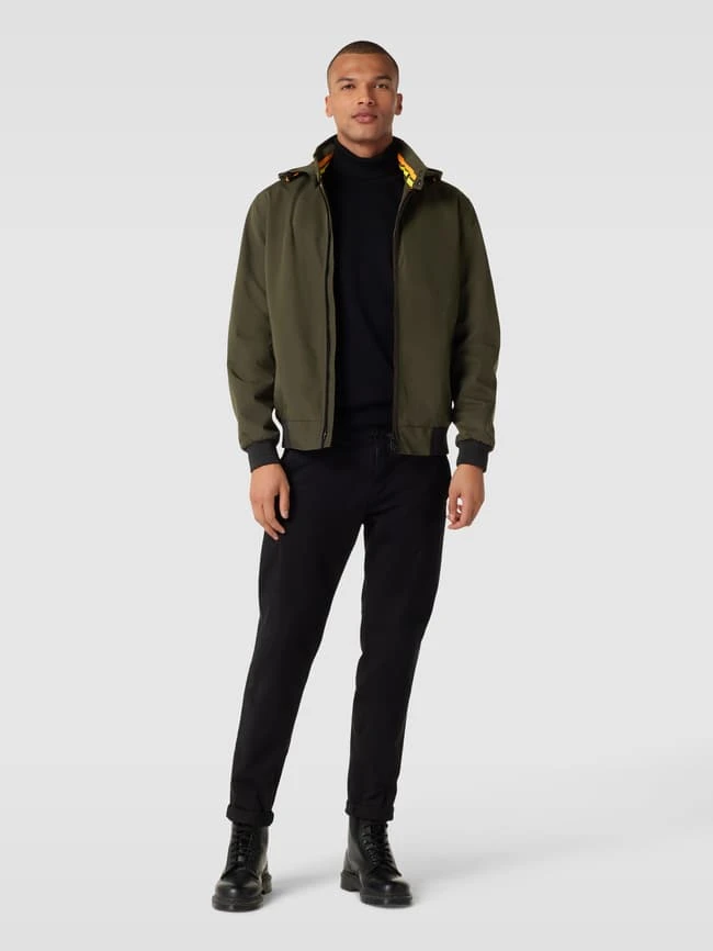 Wellensteyn Funktionsjacke Mit Kontraststreifen Modell 'COLLEGE' - Olivgrün 1 Wellensteyn Funktionsjacke Mit Kontraststreifen Modell 'COLLEGE' - Olivgrün