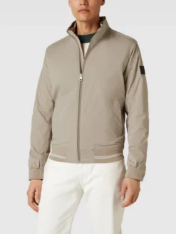 Pierre Cardin Jacke Mit Label-Patch - Beige -WELLENSTEYN Verkäufe 8l950kpla59j2lal8cojakpn69a3ej2gad53ik237594klho9p0kgl269gs3ck1j6tb3ai9j6gpjcjaa8go66db4c5gm4dj675hmaopk61im6e35cgr66ohgcgr3ao9o6osmado