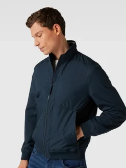 MCNEAL Jacke Mit Stehkragen - Marineblau -WELLENSTEYN Verkäufe 90o3gdpn6gq30ji26p0jac1p7575cji28t13ai2cah4l0cqbad13gi2b615kagih6gr3cla66p7l4iig8h3jepb461hj0ohn61gjgc9kccpjioho74pj8d1ocgo6adb164o3ido