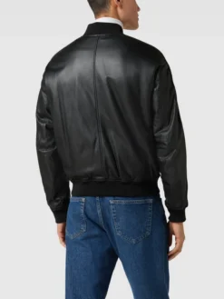 Emporio Armani Lederjacke Mit Stehkragen - Schwarz 9 Emporio Armani Lederjacke Mit Stehkragen - Schwarz -WELLENSTEYN Verkäufe 9p9kgl2d6914gcqj6t952hi8a5848k1k98rl0cpoa57lchia9l4kmd1l9h1j4ipkacsjejahakp4adpl90o30pb3c4r6aoppc8s32d1kcdhjiohncdgjep1hcgr66pb1ckojeog